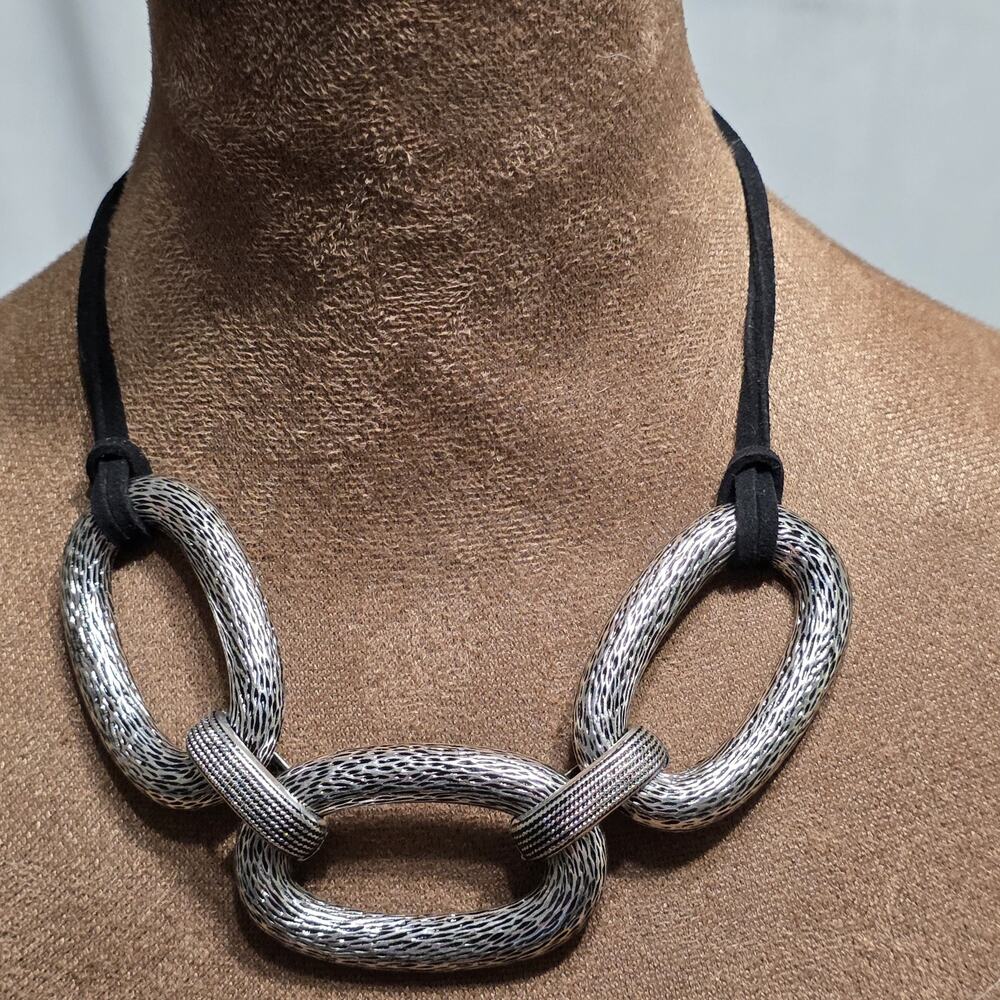 Silver Tone Textured Oval Link Statement Necklace Black Faux Suede Adjustable